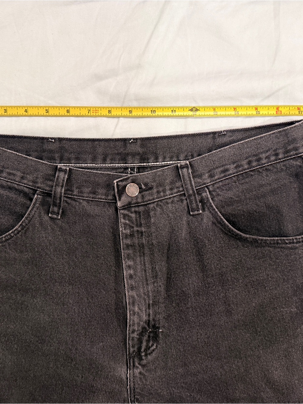 Rustler Men's Washed Black Relaxed Jeans - Picture 4 of 11